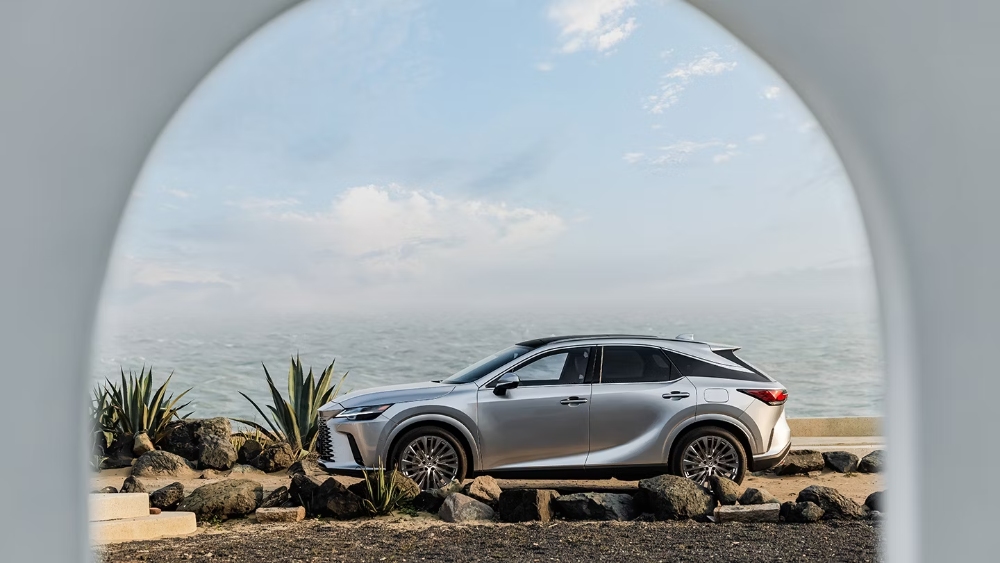 لكزس-rx-phev-المربع-نت-42