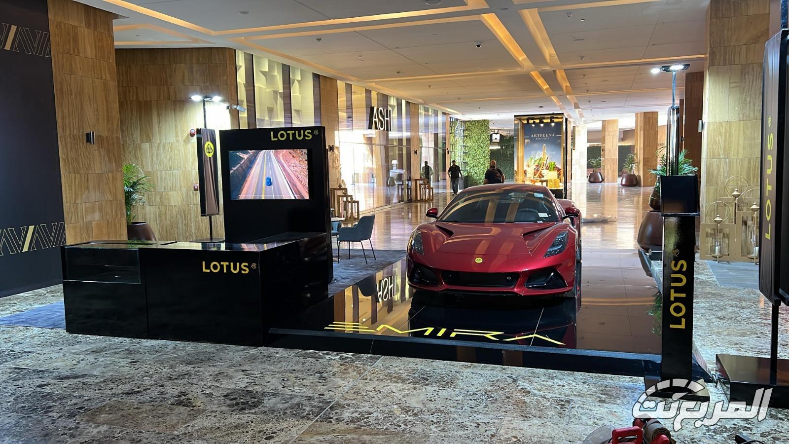 لوتس اميرا 2025 38