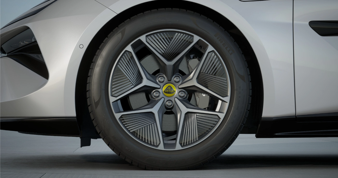 لوتس ايميا 600 2025 أرقام التسارع والمدى ومميزات الداخلية بالفئة القياسية 3