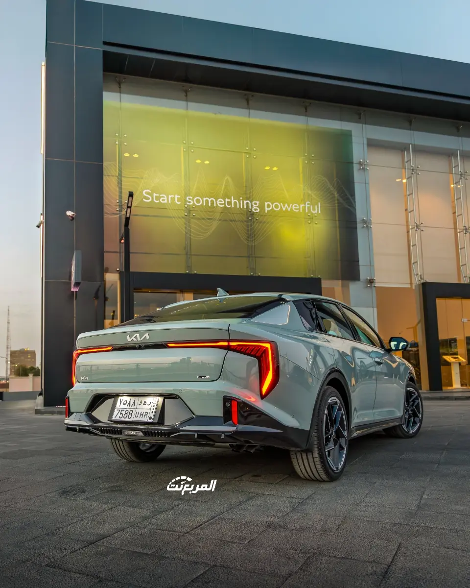 مقارنة كيا K4 وهوندا سيفيك 2026 4