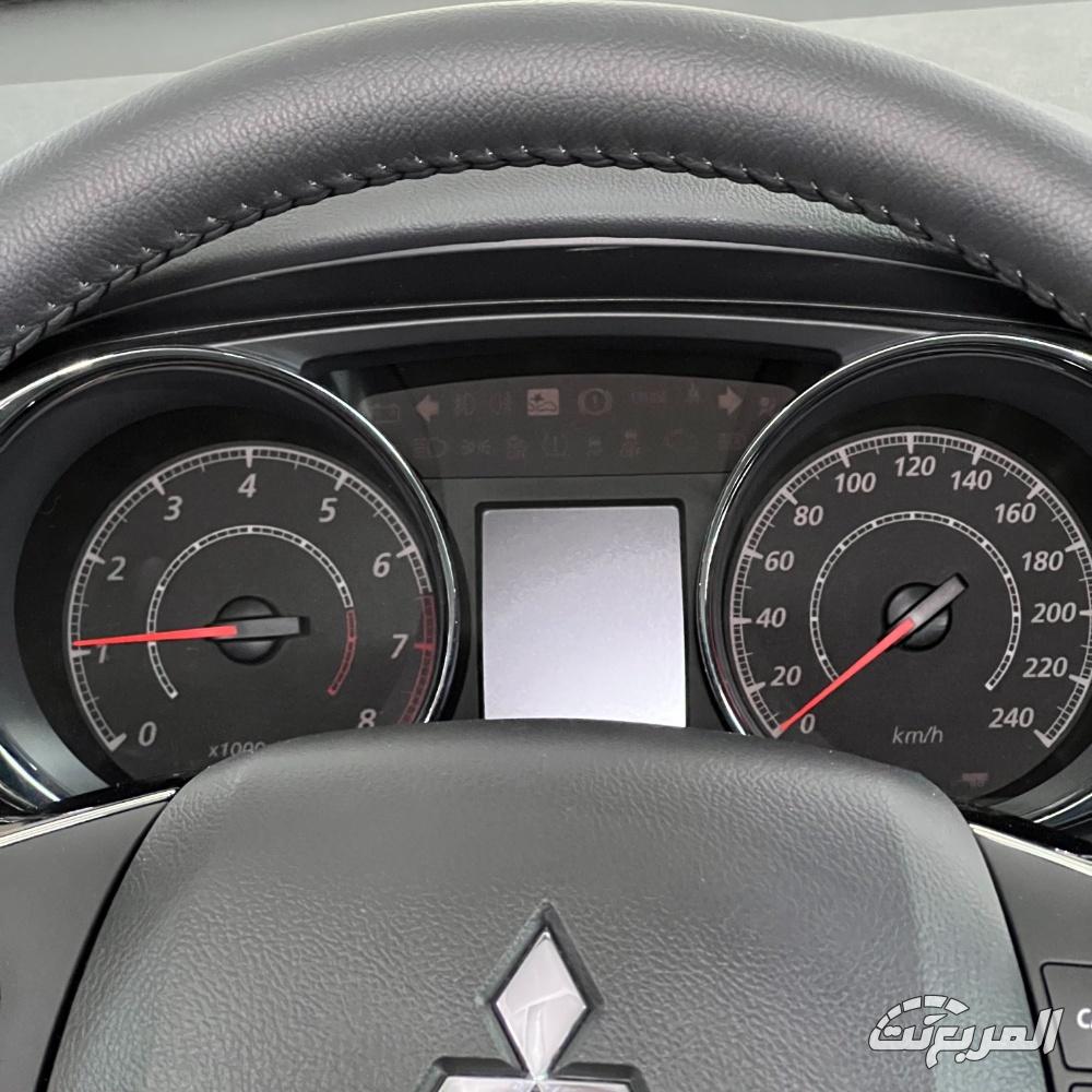 صور ميتسوبيشي ASX 2025 30