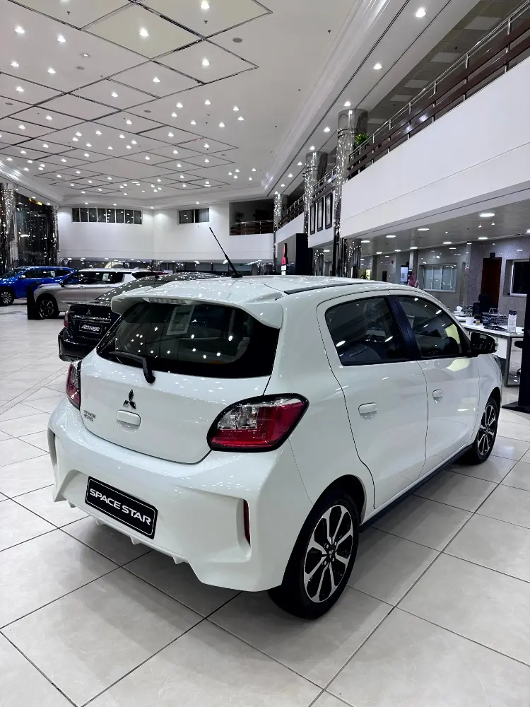 ميتسوبيشي سبيس ستار 2025 44