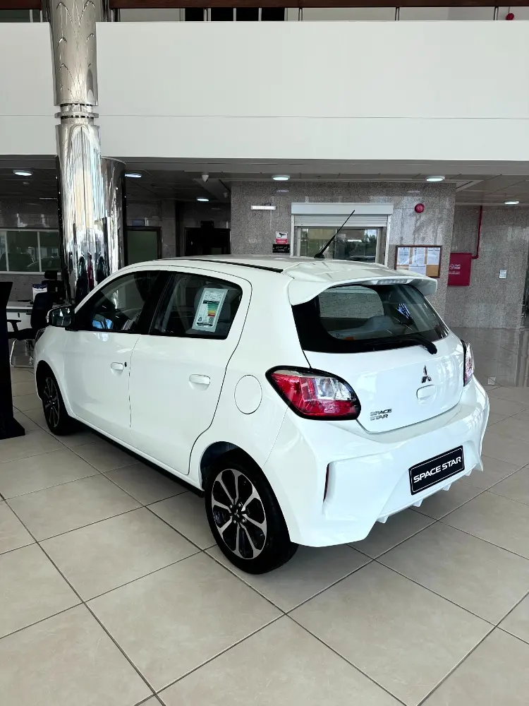 ميتسوبيشي سبيس ستار 2025 45