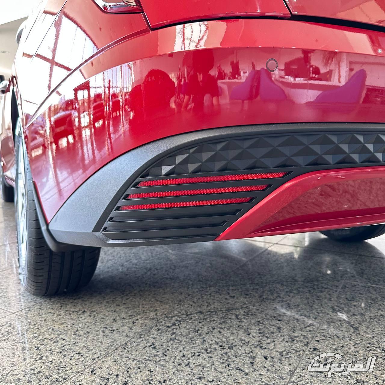 حكاية هيونداي أكسنت من الشوارع الكورية إلى قلوب السعوديين.. والطريق كان الوعلان حكاية هيونداي أكسنت من الشوارع الكورية إلى قلوب السعوديين.. والطريق كان الوعلان 20