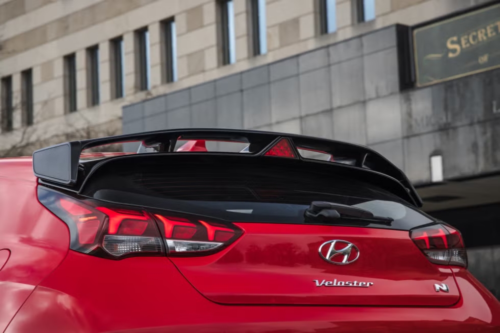 هيونداي-فيلوستر-n-المربع-نت-12