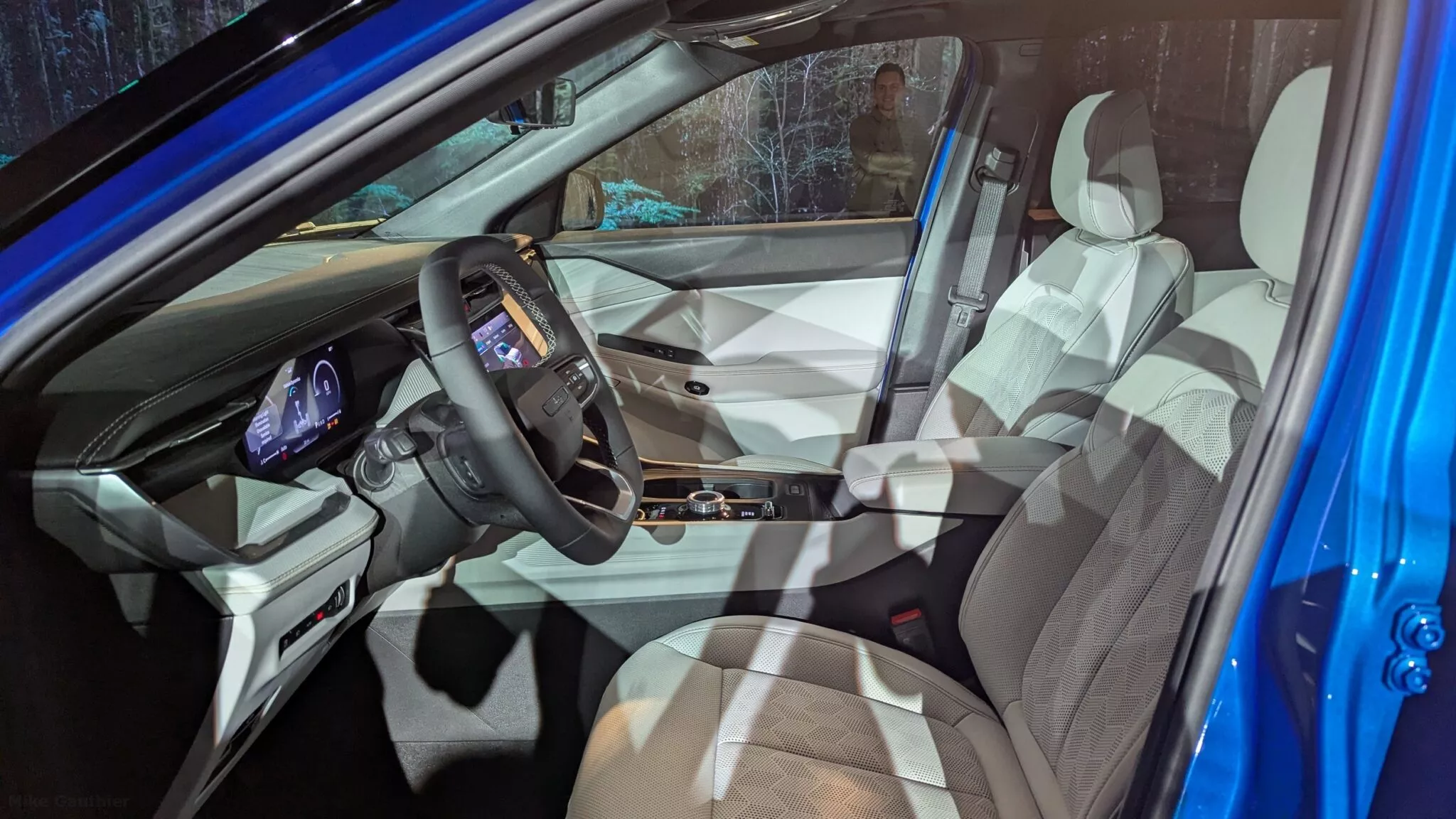 جيب شيروكي 2026 الجيل الجديد كلياً ينطلق بحجم أكبر وداخلية أفخم ومحرك هايبرد 27