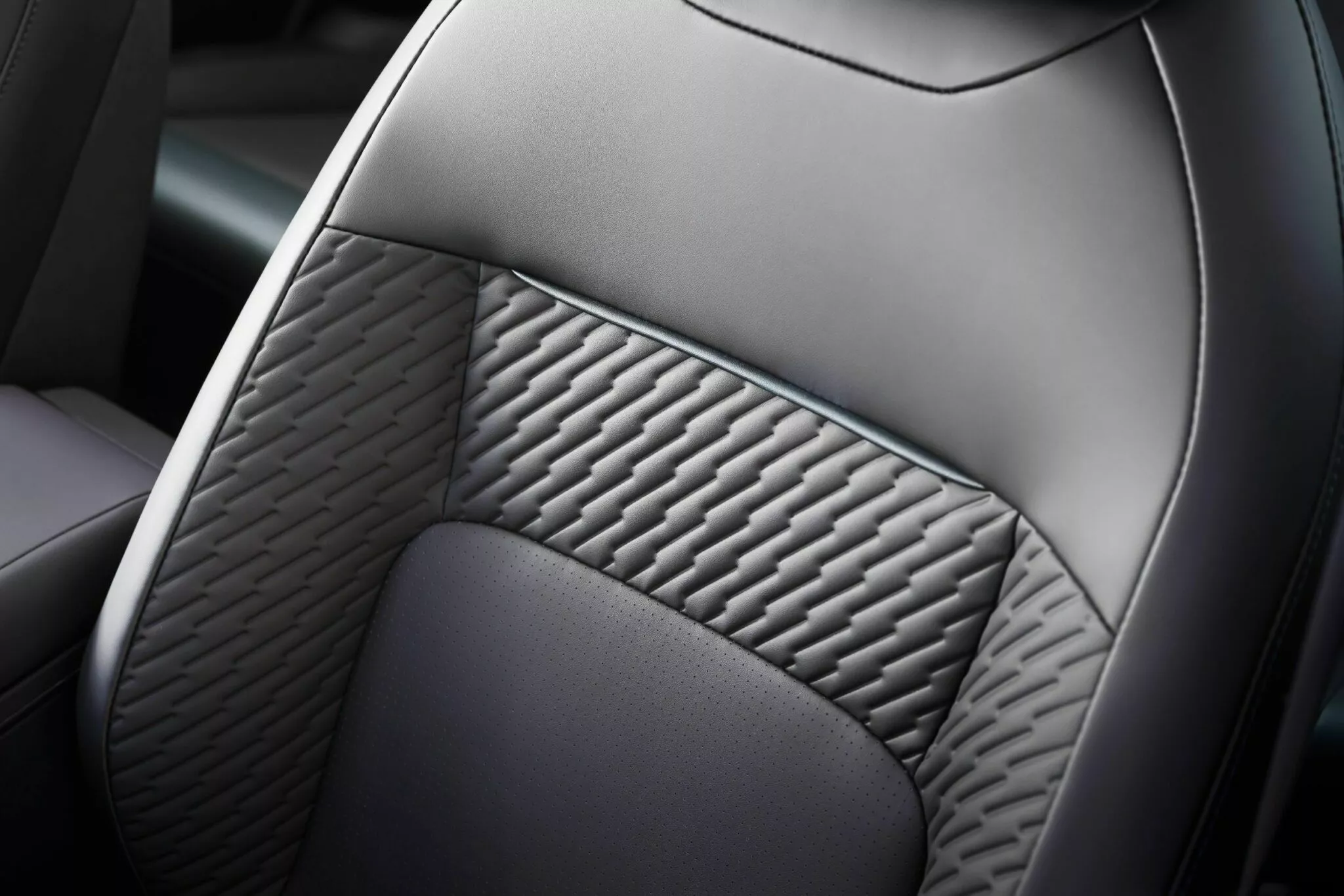 نيسان تكشف اسعار ليف 2026 الجيل الجديد، أرخص سيارة كهربائية في أمريكا 6