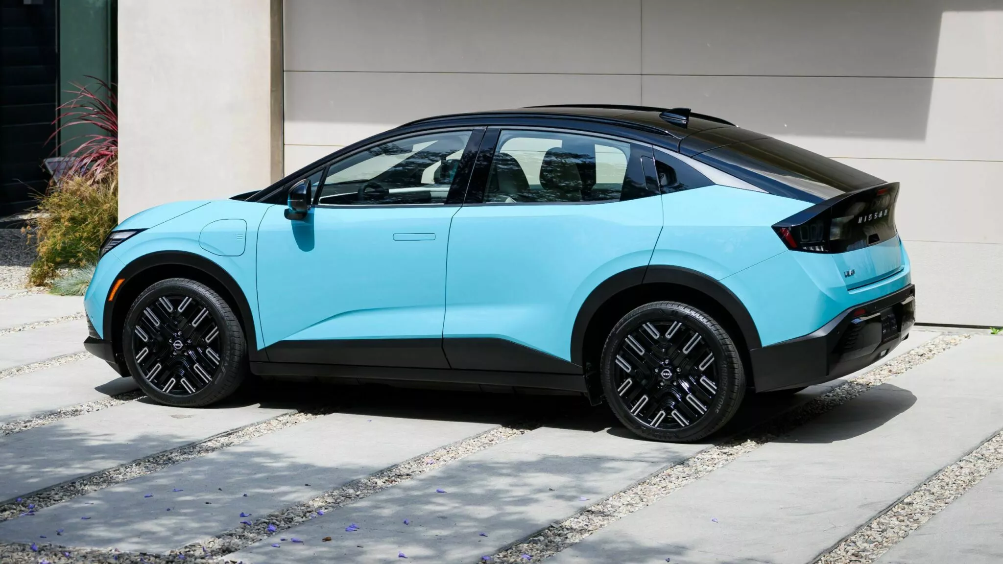نيسان تكشف اسعار ليف 2026 الجيل الجديد، أرخص سيارة كهربائية في أمريكا 1