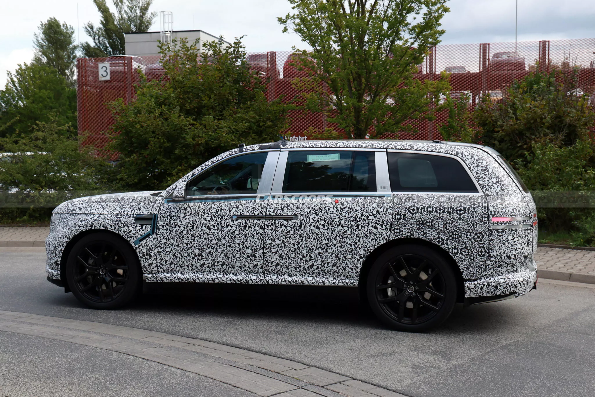 جينيسيس GV90 الأفخم والأكبر للعلامة تظهر أثناء اختبارها مع اقتراب التدشين 11