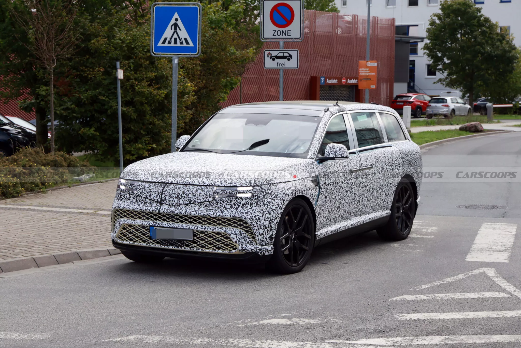 جينيسيس GV90 الأفخم والأكبر للعلامة تظهر أثناء اختبارها مع اقتراب التدشين 6