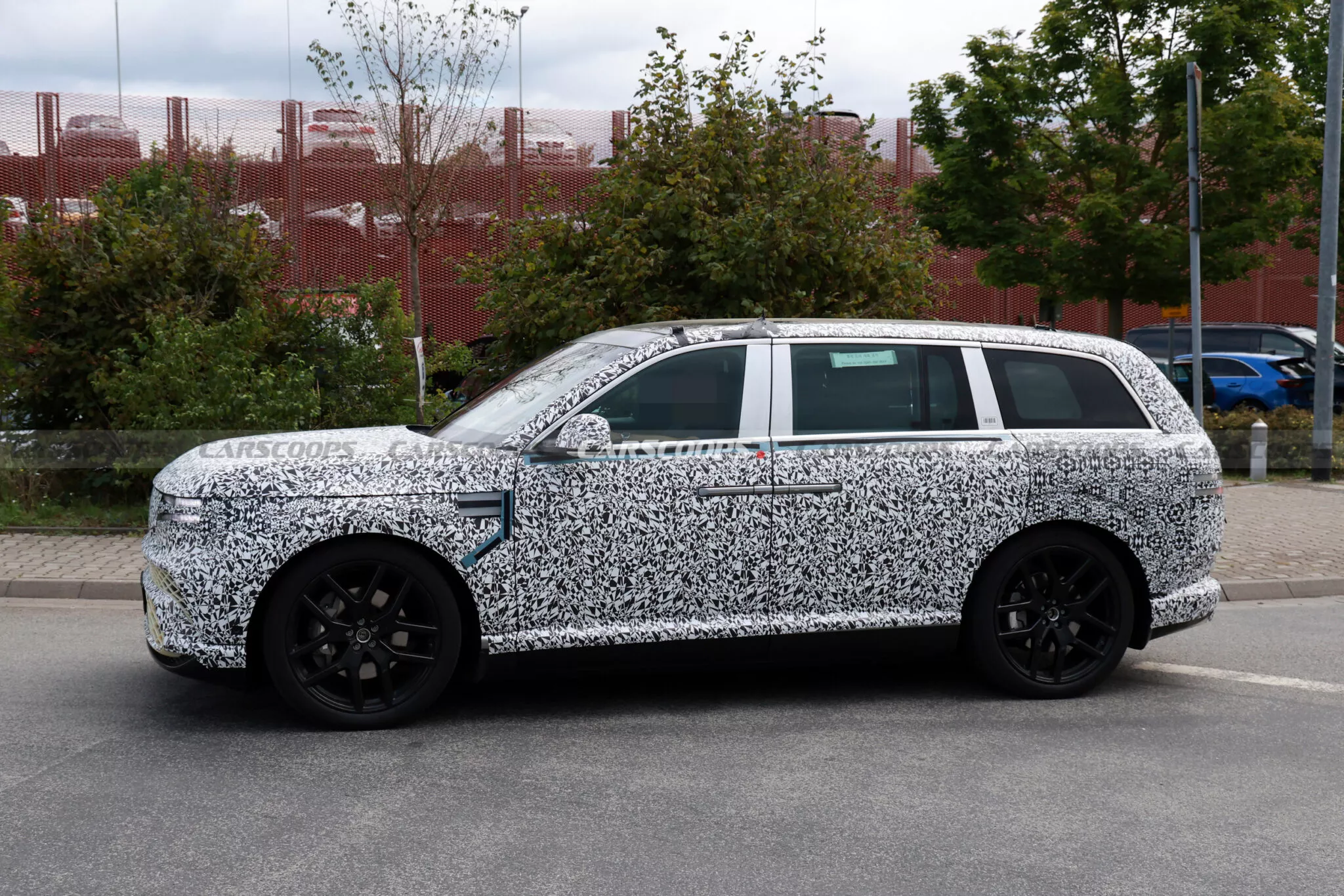 جينيسيس GV90 الأفخم والأكبر للعلامة تظهر أثناء اختبارها مع اقتراب التدشين 8
