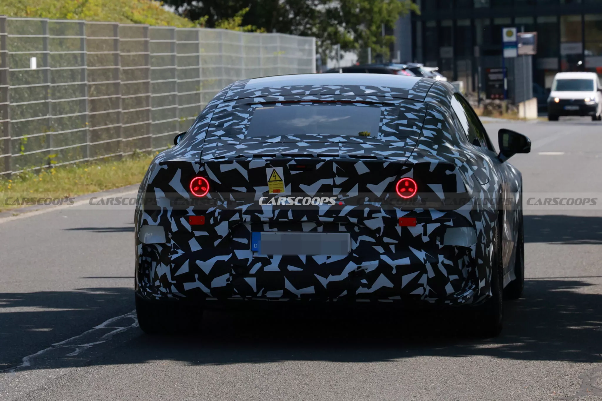 رصد داخلية أقوى سيارة في تاريخ مرسيدس لأول مرة أثناء اختبارها رصد داخلية أقوى سيارة في تاريخ مرسيدس لأول مرة أثناء اختبارها 13