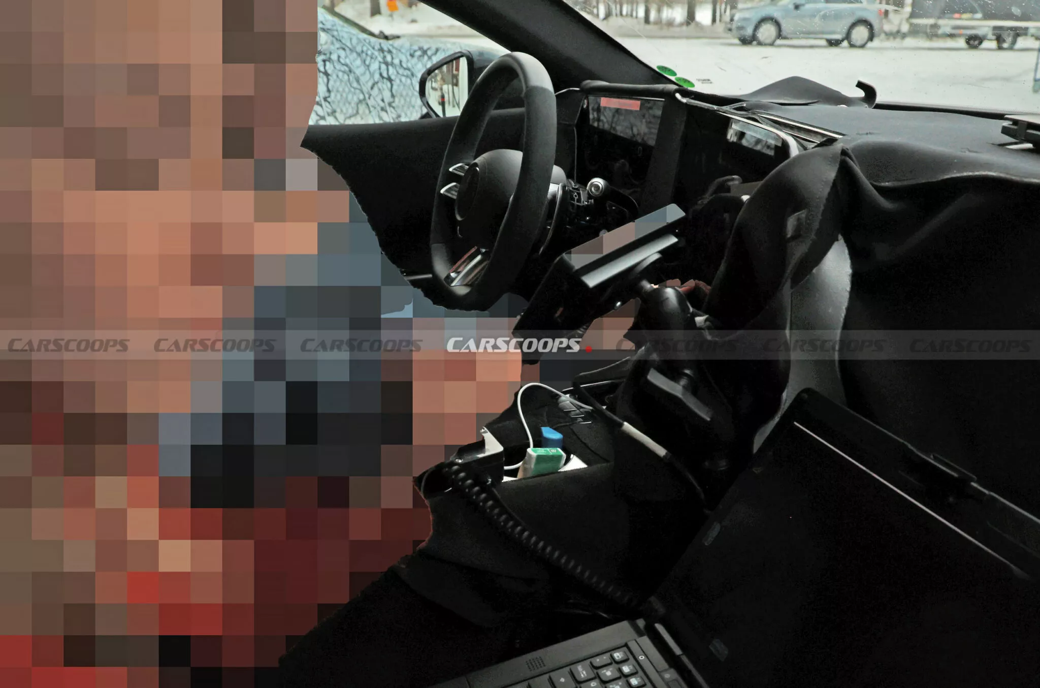 رصد داخلية أقوى سيارة في تاريخ مرسيدس لأول مرة أثناء اختبارها رصد داخلية أقوى سيارة في تاريخ مرسيدس لأول مرة أثناء اختبارها 1