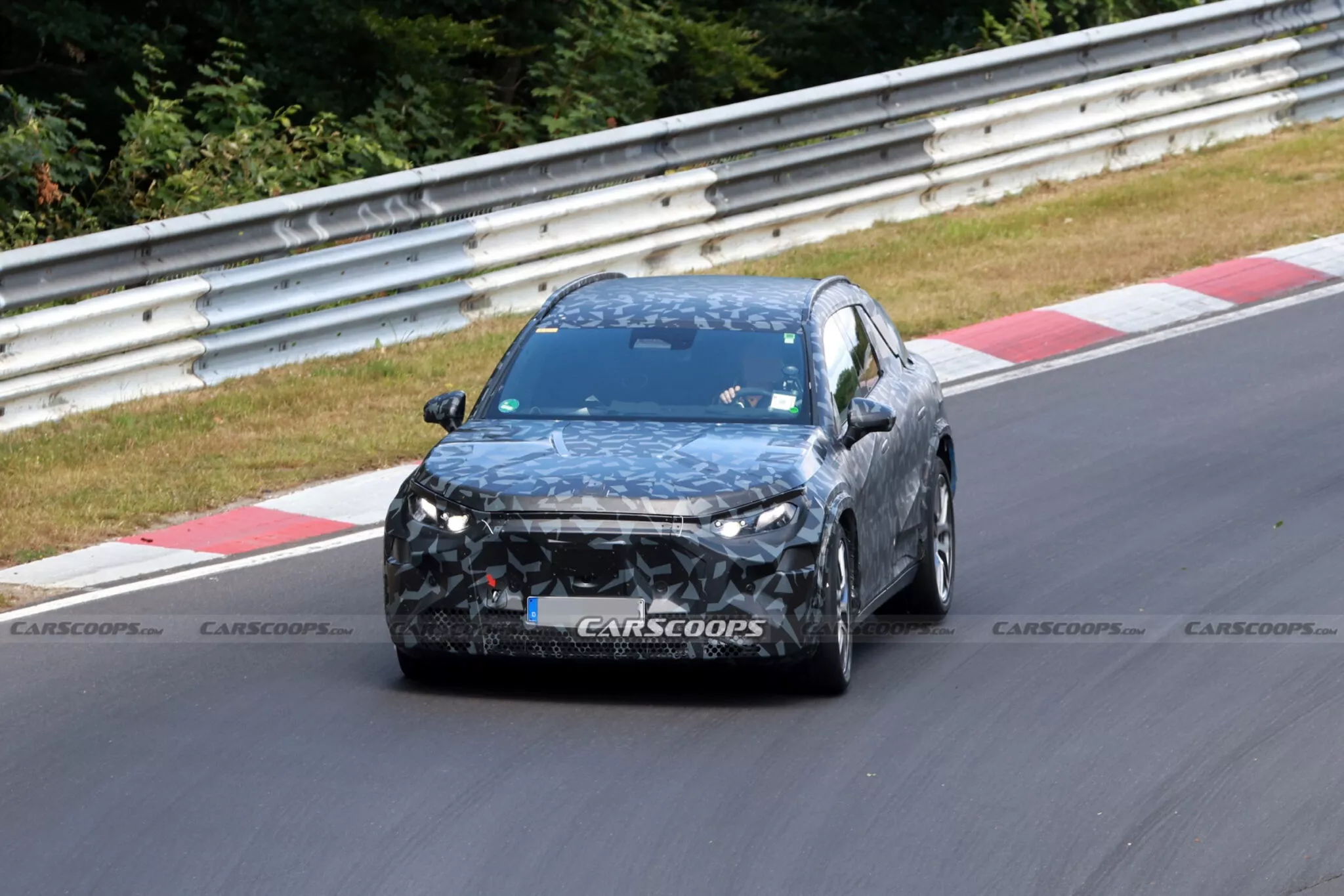 رصد أقوى مرسيدس SUV في تاريخ العلامة أثناء اختبارها مع اقتراب التدشين رصد أقوى مرسيدس SUV في تاريخ العلامة أثناء اختبارها مع اقتراب التدشين 2