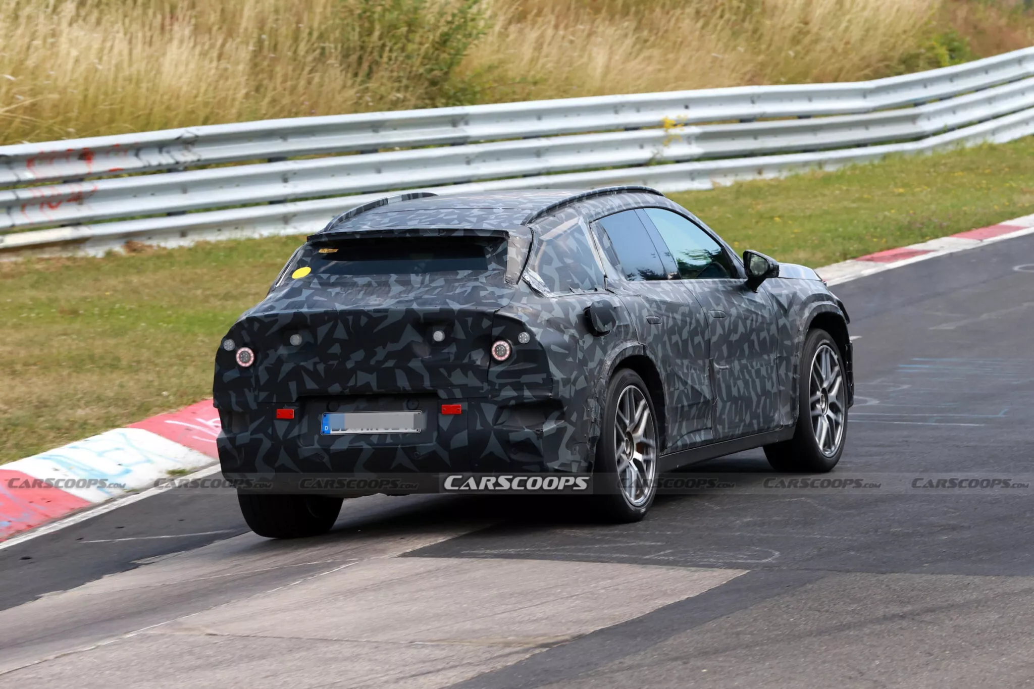 رصد أقوى مرسيدس SUV في تاريخ العلامة أثناء اختبارها مع اقتراب التدشين رصد أقوى مرسيدس SUV في تاريخ العلامة أثناء اختبارها مع اقتراب التدشين 7