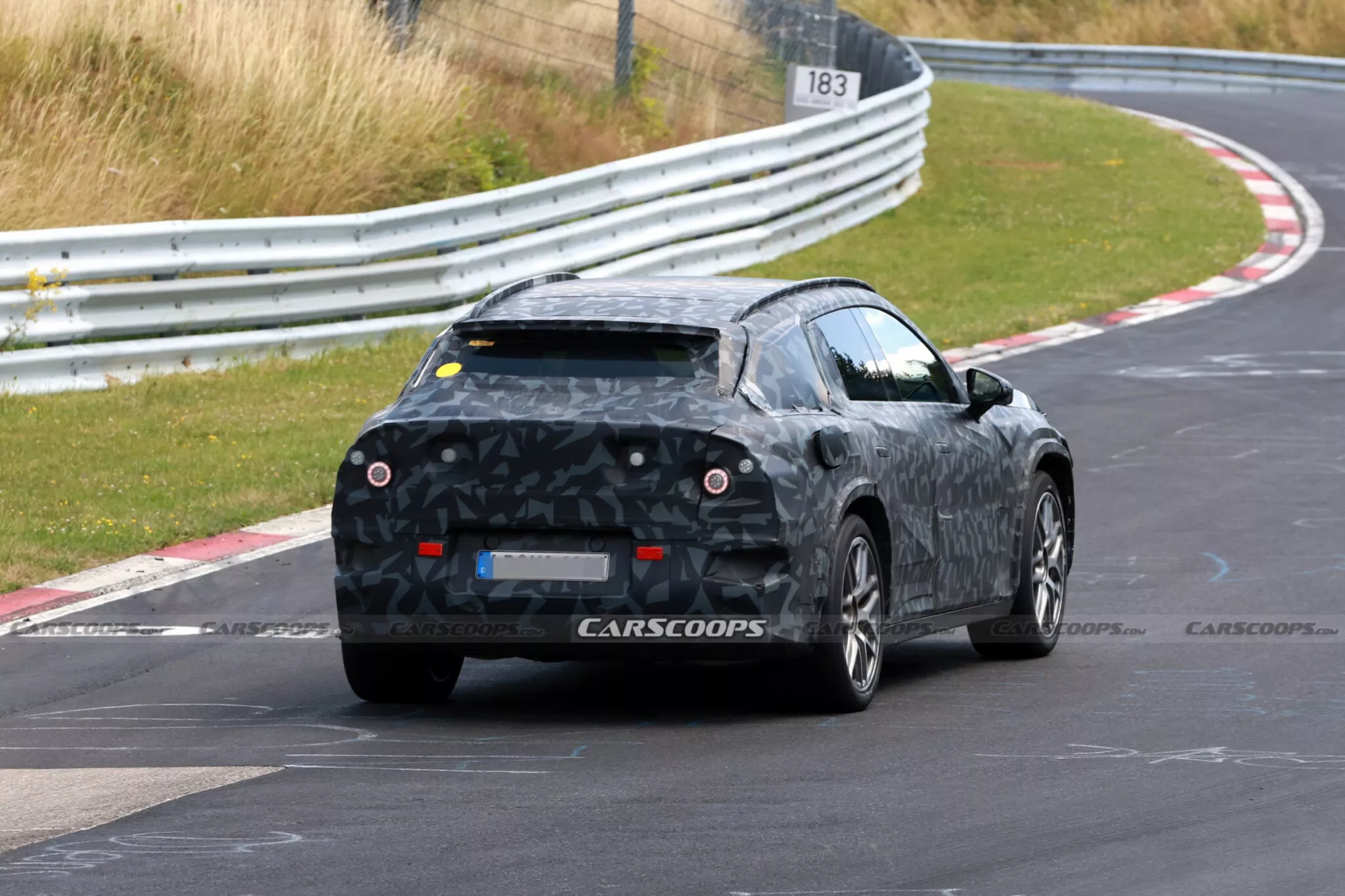 رصد أقوى مرسيدس SUV في تاريخ العلامة أثناء اختبارها مع اقتراب التدشين رصد أقوى مرسيدس SUV في تاريخ العلامة أثناء اختبارها مع اقتراب التدشين 8