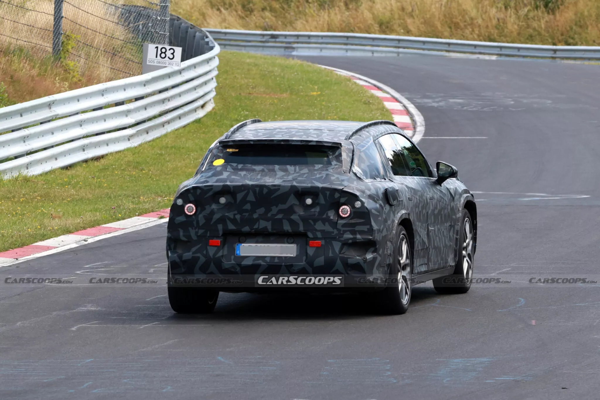 رصد أقوى مرسيدس SUV في تاريخ العلامة أثناء اختبارها مع اقتراب التدشين رصد أقوى مرسيدس SUV في تاريخ العلامة أثناء اختبارها مع اقتراب التدشين 9