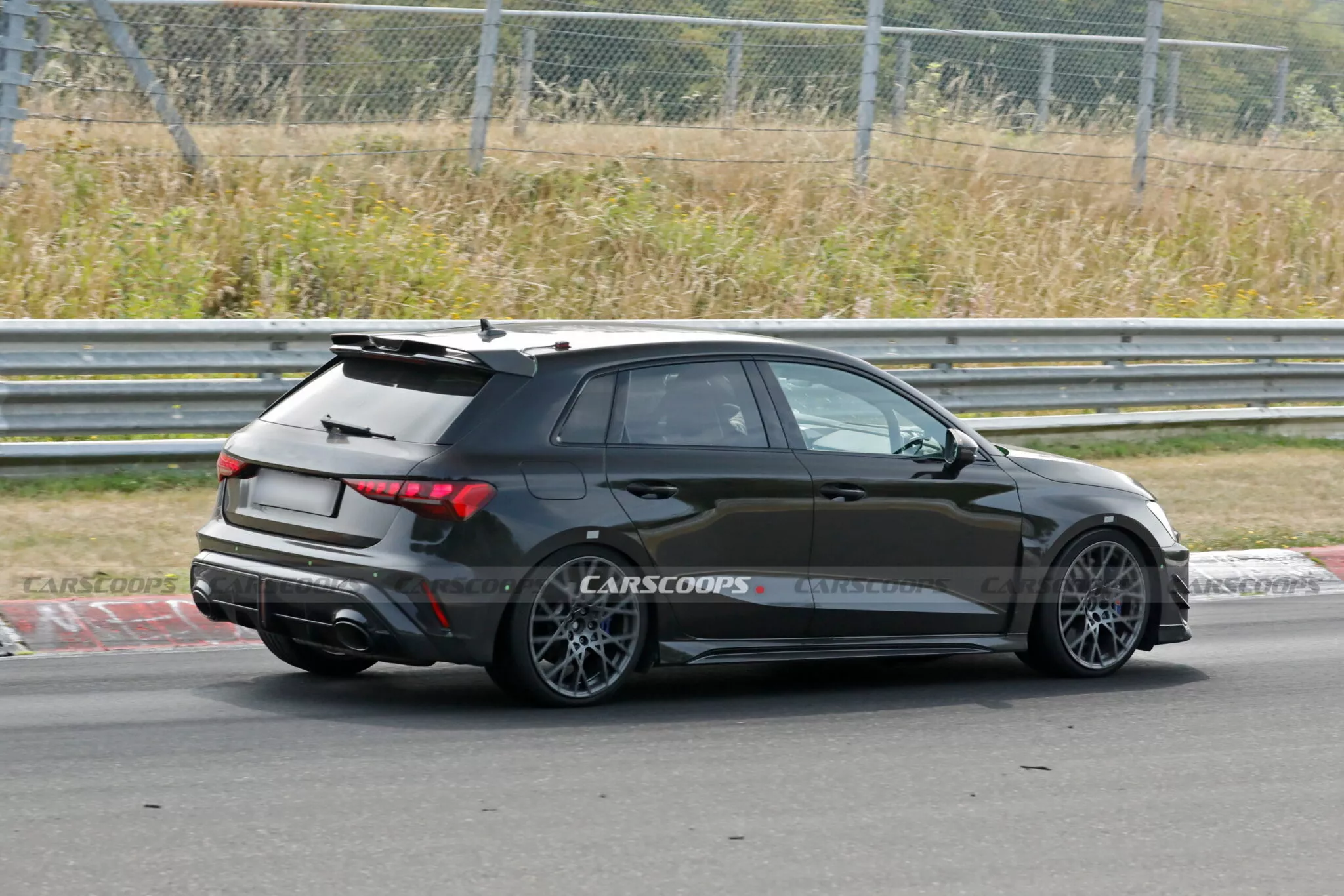 اودي ستودع محرك 5 سلندر الأسطوري بأقوى هاتشباك في العالم اودي ستودع محرك 5 سلندر الأسطوري بأقوى هاتشباك في العالم 7