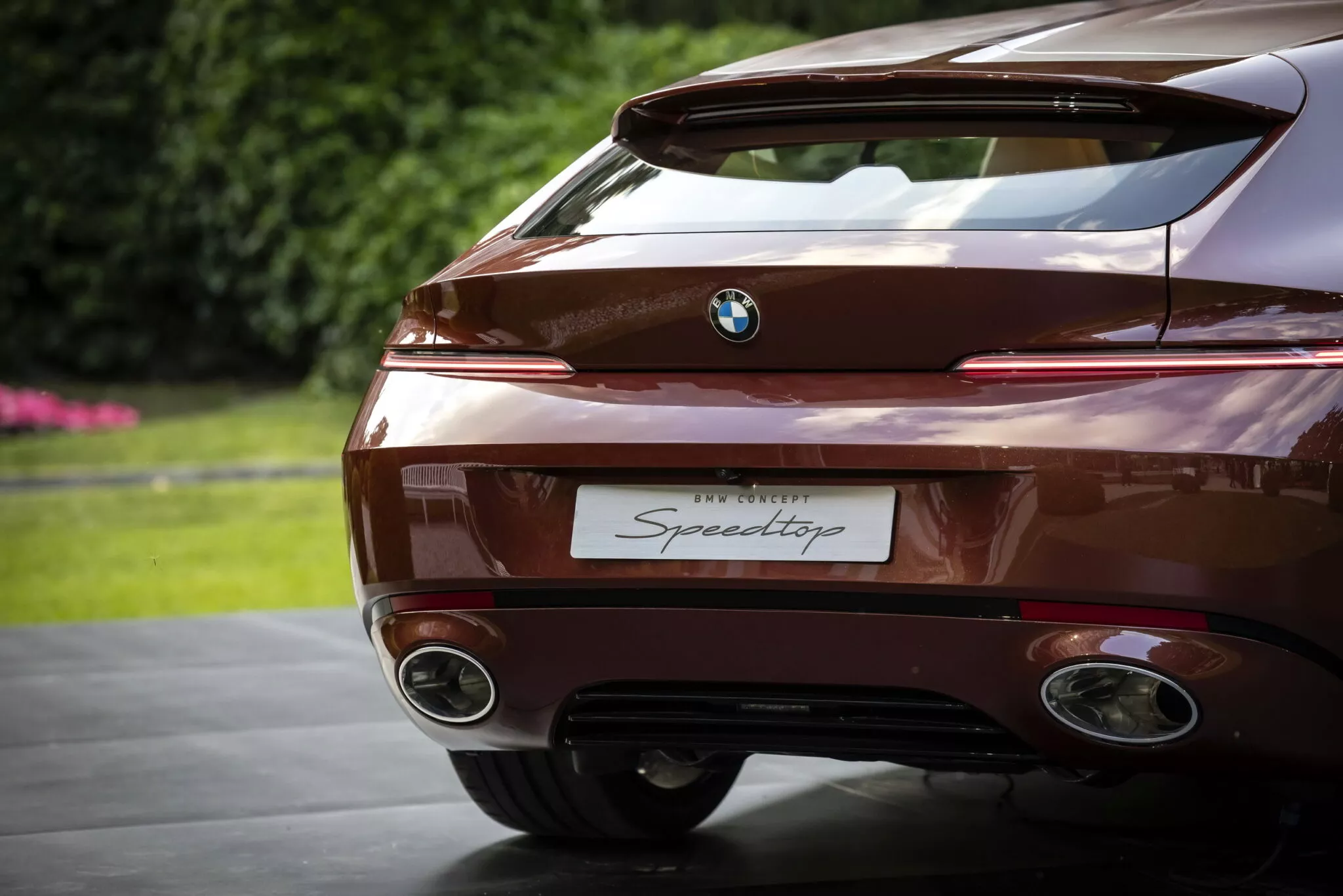 بي ام دبليو تبيع جميع نسخ سبيدتوب المدهشة خلال ساعات من تدشينها بسعر يتجاوز 2 مليون ريال 5