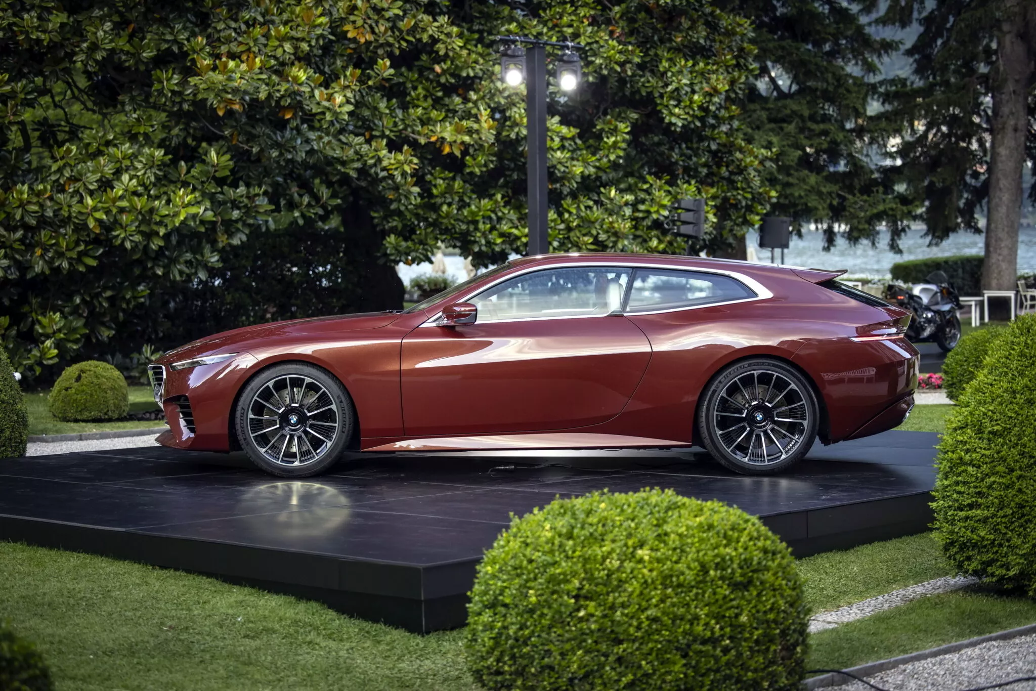 بي ام دبليو تبيع جميع نسخ سبيدتوب المدهشة خلال ساعات من تدشينها بسعر يتجاوز 2 مليون ريال 1