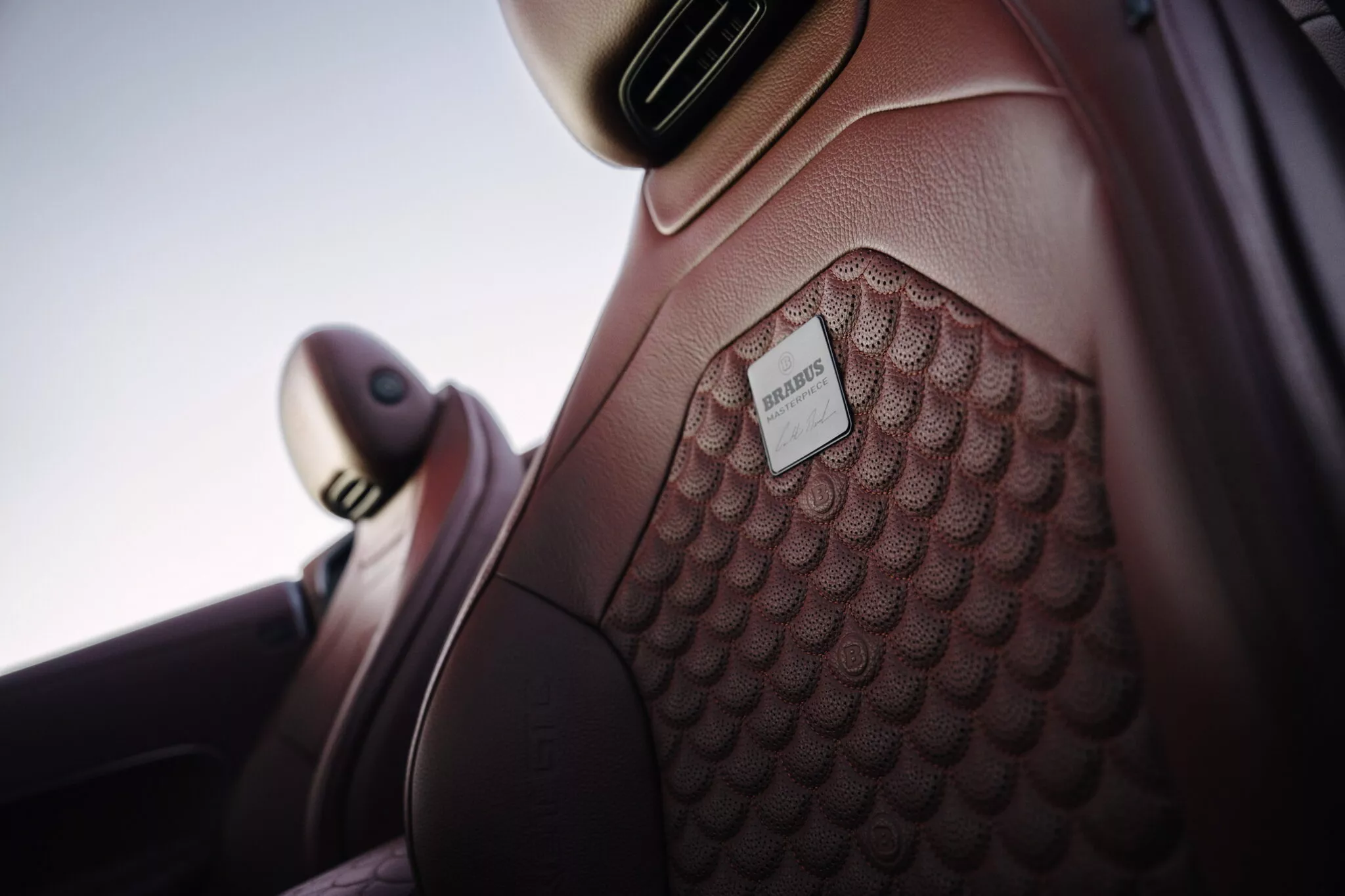 برابوس روكيت GTC الجديدة هي واحدة من أفخم وأغلى سيارات الكشف في العالم 21