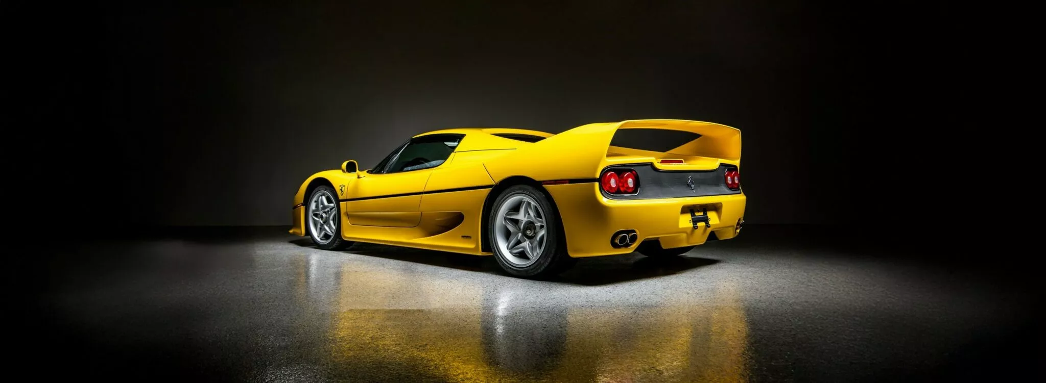 فيراري F50 تكسر الرقم القياسي في مزاد أمريكي 5