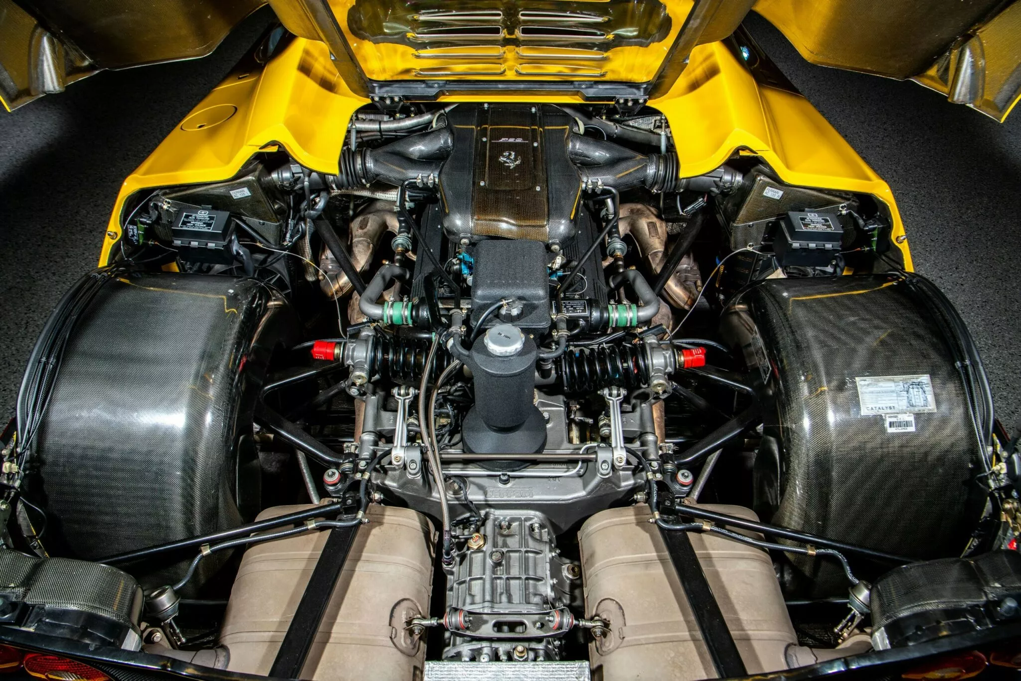 فيراري F50 تكسر الرقم القياسي في مزاد أمريكي 6