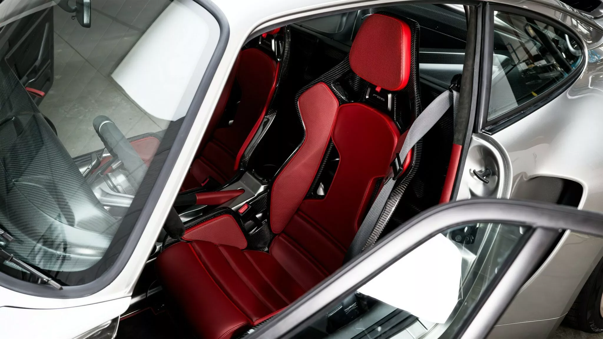 بورش 911 كلاسيكية تحصل على إصدار أمريكي حصري جداً بقوة 1000 حصان 10