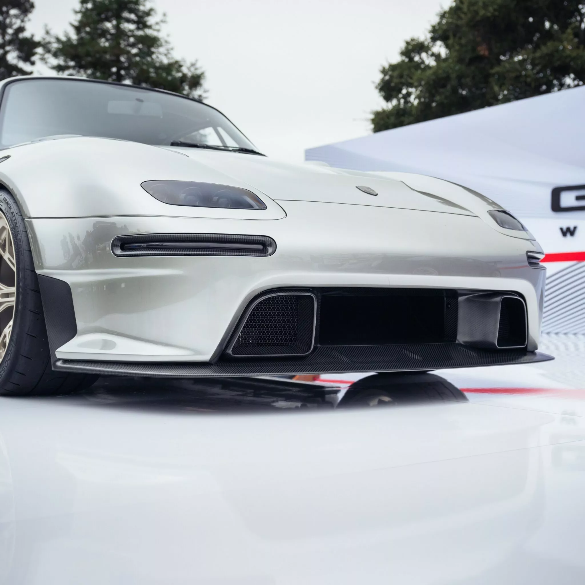 بورش 911 كلاسيكية تحصل على إصدار أمريكي حصري جداً بقوة 1000 حصان 15