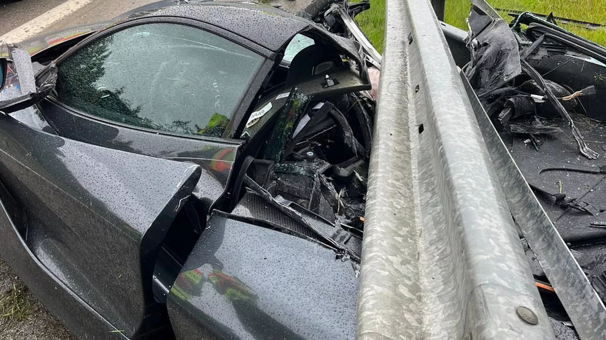 بالرغم من هول الحادث.. سائق مكلارين 720S ينجو بأعجوبة في ألمانيا 2