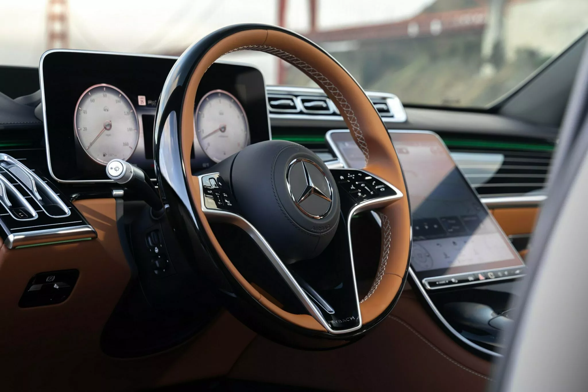 مرسيدس مايباخ S680 إصدار إميرالد آيل.. أفخم سيدان من الصانع الألماني 11