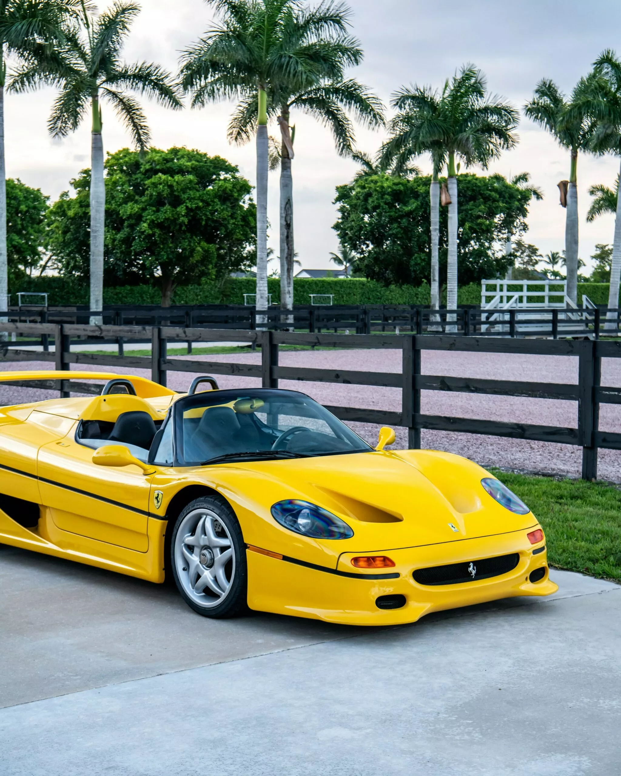 فيراري F50 تكسر الرقم القياسي في مزاد أمريكي 13