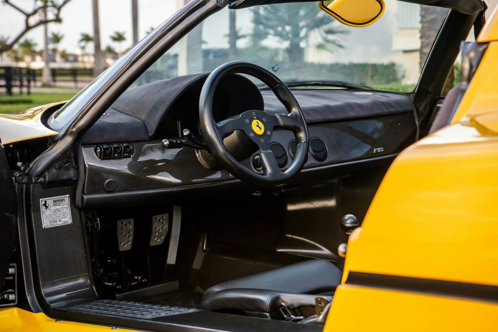 فيراري F50 تكسر الرقم القياسي في مزاد أمريكي 15