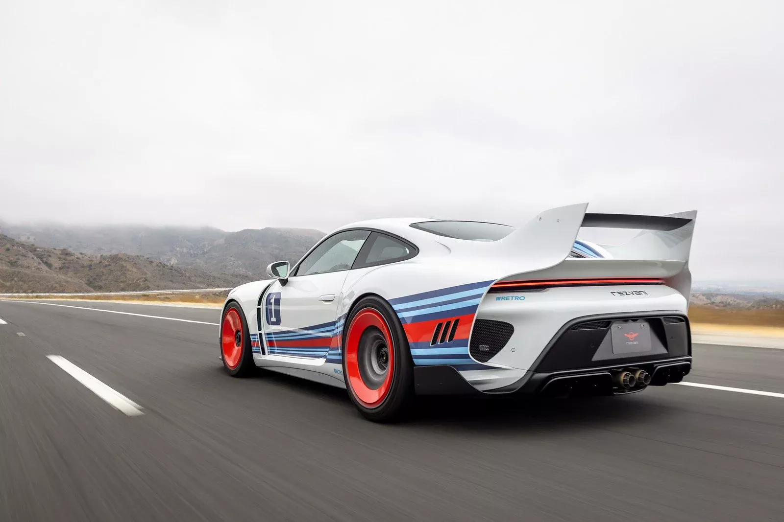 بورش 911 تحصل على أحد أجمل إصداراتها المعدلة من ريزفاني 16