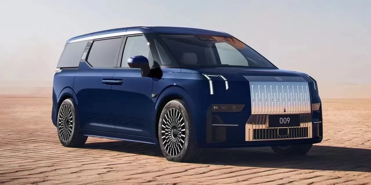 لماذا تبدو سيارات زيكر مختلفة؟ من حلم صيني إلى علامة فاخرة عالمية.. حكايات في عالم السيارات لماذا تبدو سيارات زيكر مختلفة؟ من حلم صيني إلى علامة فاخرة عالمية.. حكايات في عالم السيارات 4