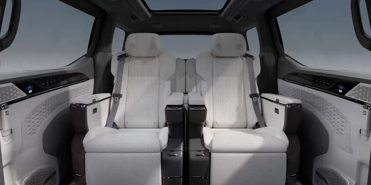 لماذا تبدو سيارات زيكر مختلفة؟ من حلم صيني إلى علامة فاخرة عالمية.. حكايات في عالم السيارات لماذا تبدو سيارات زيكر مختلفة؟ من حلم صيني إلى علامة فاخرة عالمية.. حكايات في عالم السيارات 2