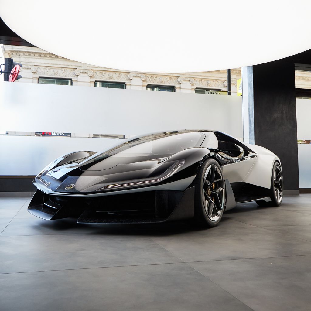 لوتس Theory 1 والعودة إلى الأصول