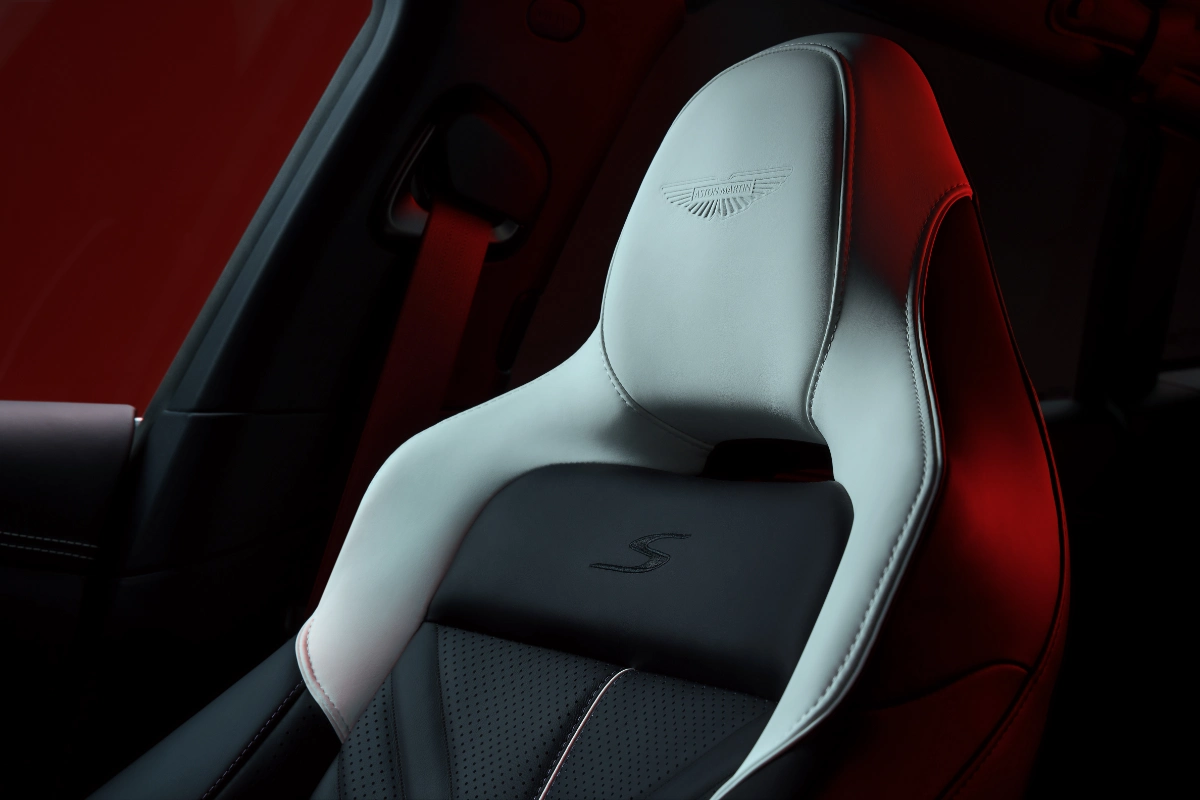 استون-مارتن-dbx-s-المربع-نت-6