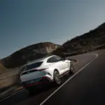 استون-مارتن-dbx-s-المربع-نت-7