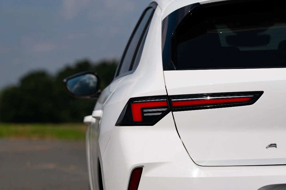 اوبل-استرا-المربع-نت-17