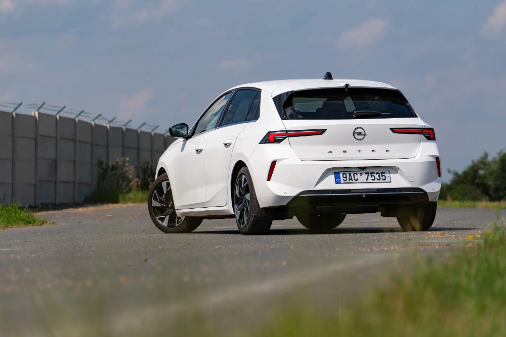 اوبل-استرا-المربع-نت-25