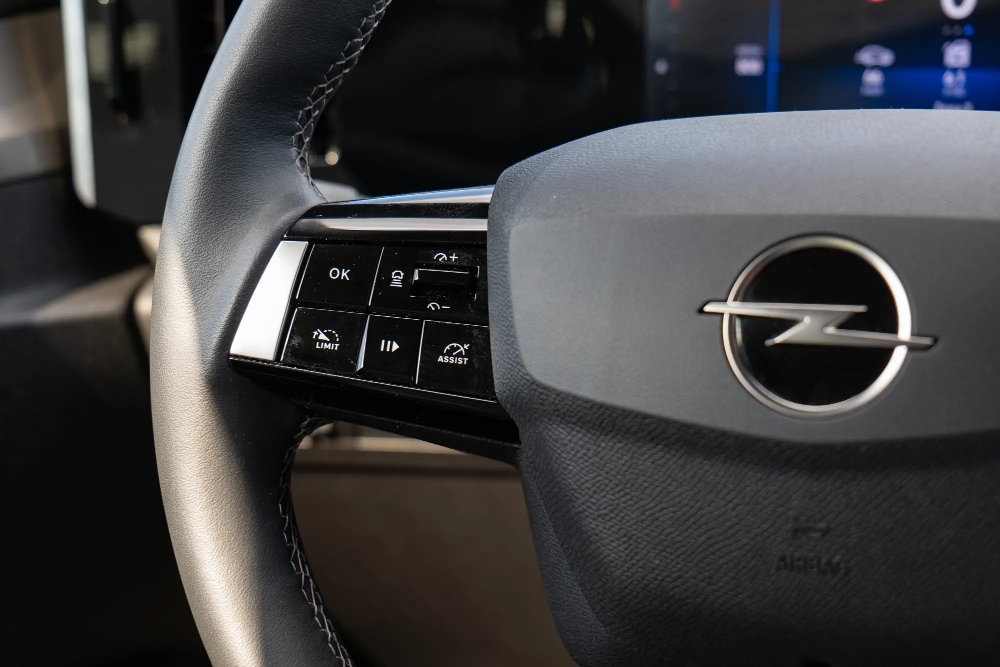 اوبل-استرا-المربع-نت-36