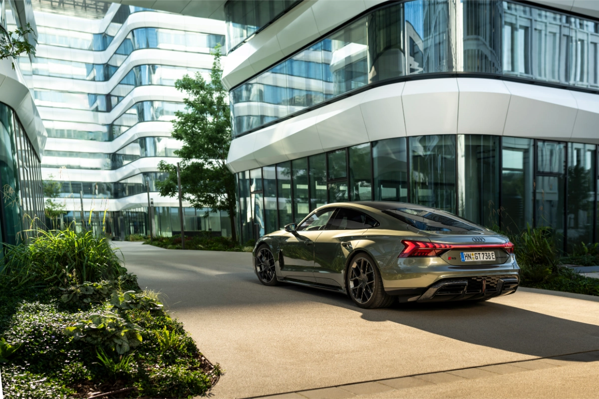 اودي-rs-e-tron-gt-performance-المربع-نت-15-3