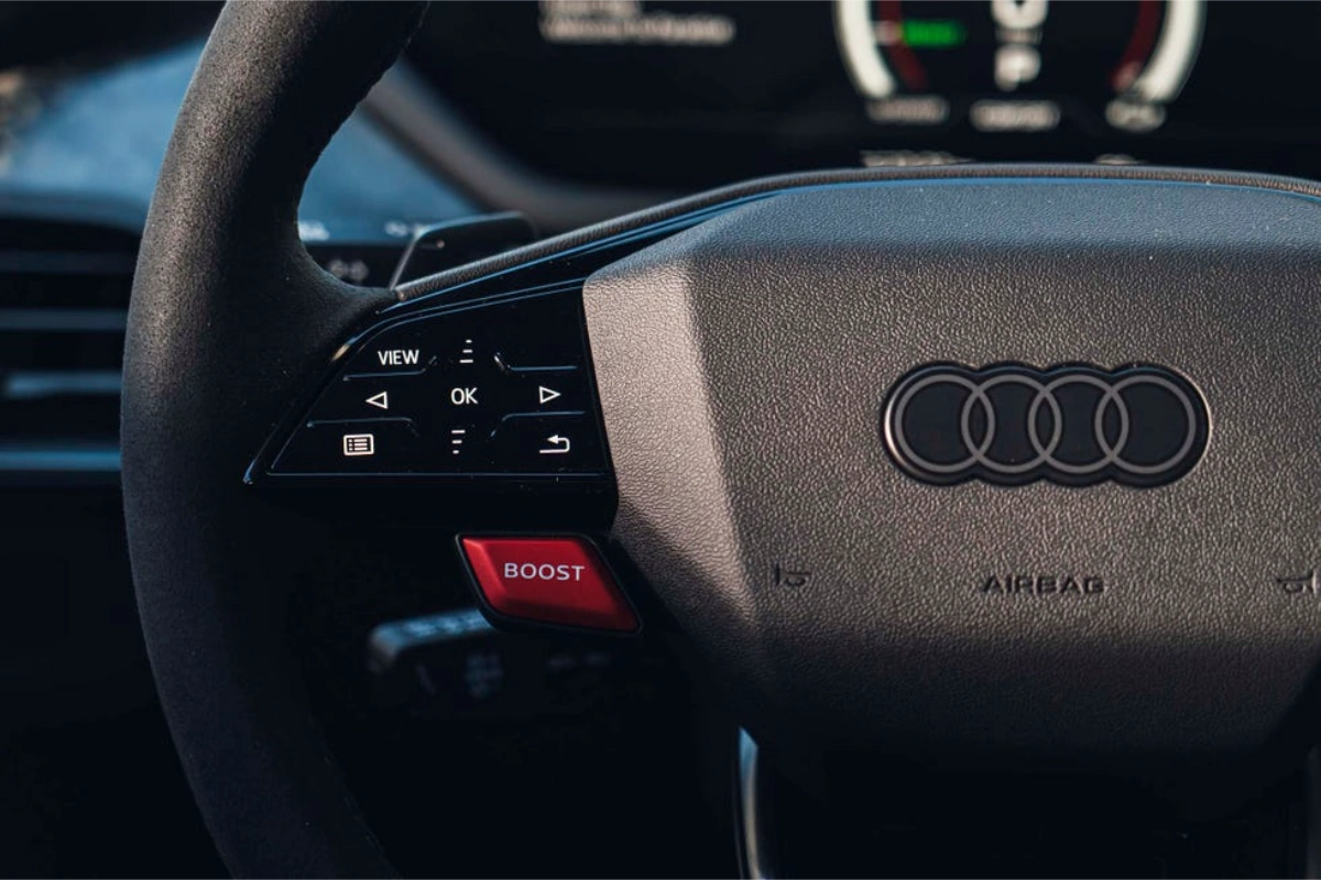 اودي-rs-e-tron-gt-performance-المربع-نت-21-3