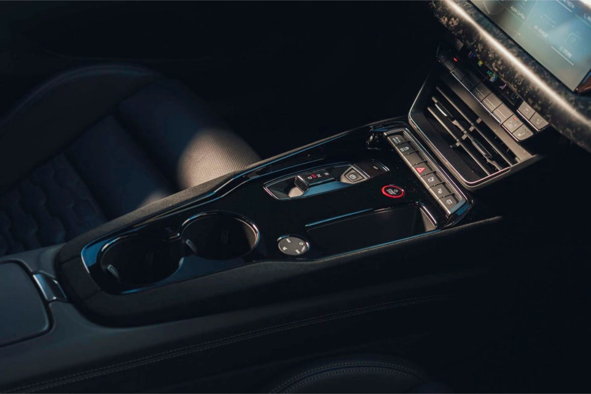 اودي-rs-e-tron-gt-performance-المربع-نت-7-3