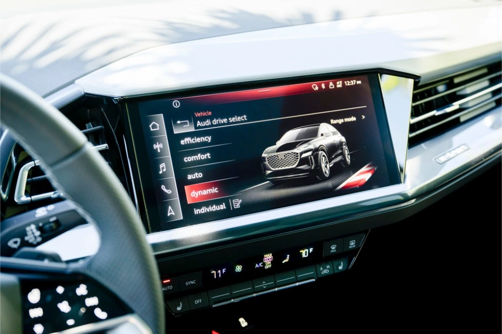 اودي-q4-etron-سبورتباك-المربع-نت-30