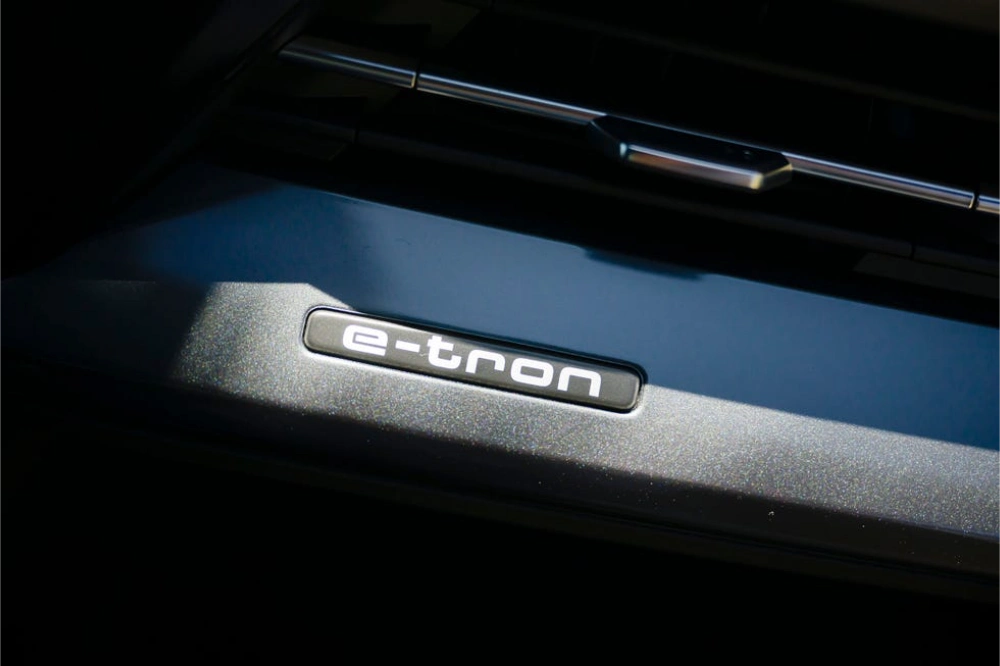 اودي-q4-etron-سبورتباك-المربع-نت-32