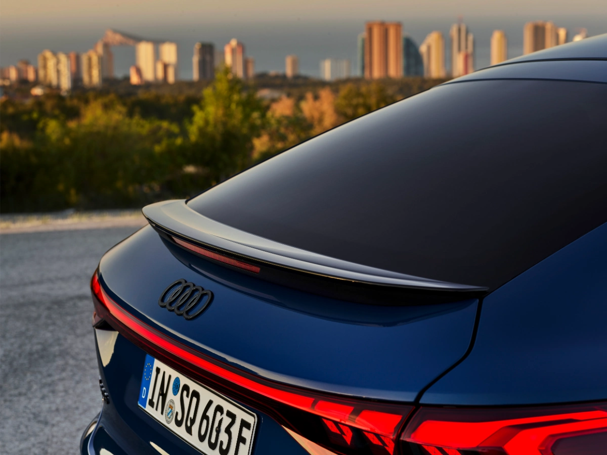 اودي-sq6-e-tron-sportback-المربع-نت-13