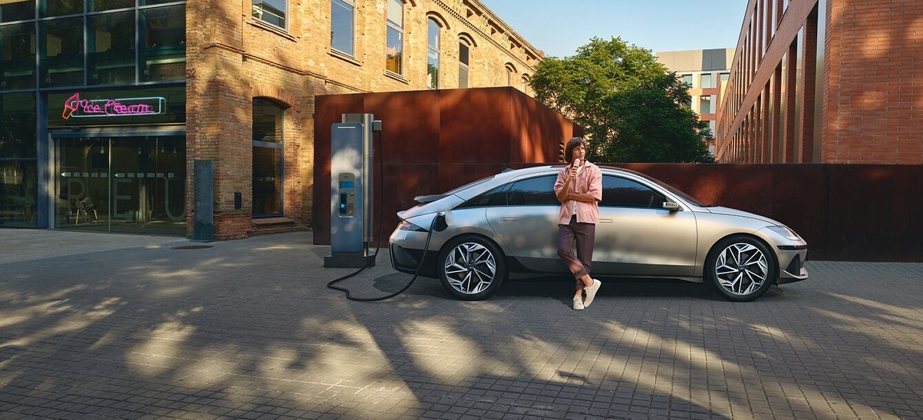 هيونداي ايونيك 6 2025.. سيدان كهربائية بتصميم لافت ومدى طويل ايونيك 6 2025 38