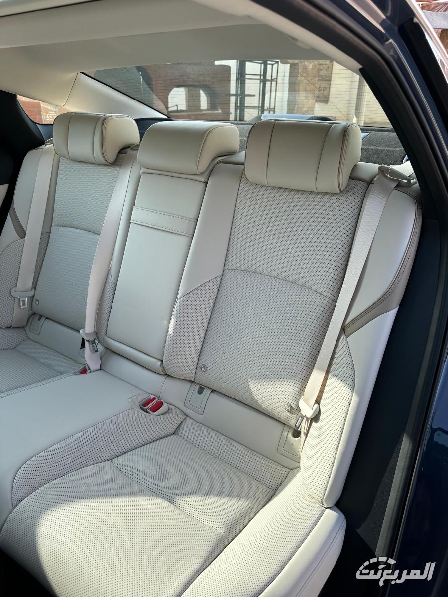 سعر تويوتا كراون 2026 في السعودية .. الفخامة اليابانية تصل إلى مستوى جديد سعر تويوتا كراون 2026 11